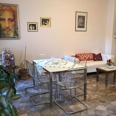 Casa Nostra Signora Hotel Isola Farnese ภายนอก รูปภาพ