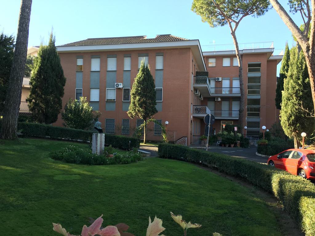 Casa Nostra Signora Hotel Isola Farnese ภายนอก รูปภาพ