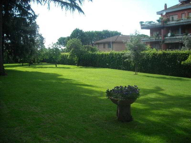 Casa Nostra Signora Hotel Isola Farnese ภายนอก รูปภาพ