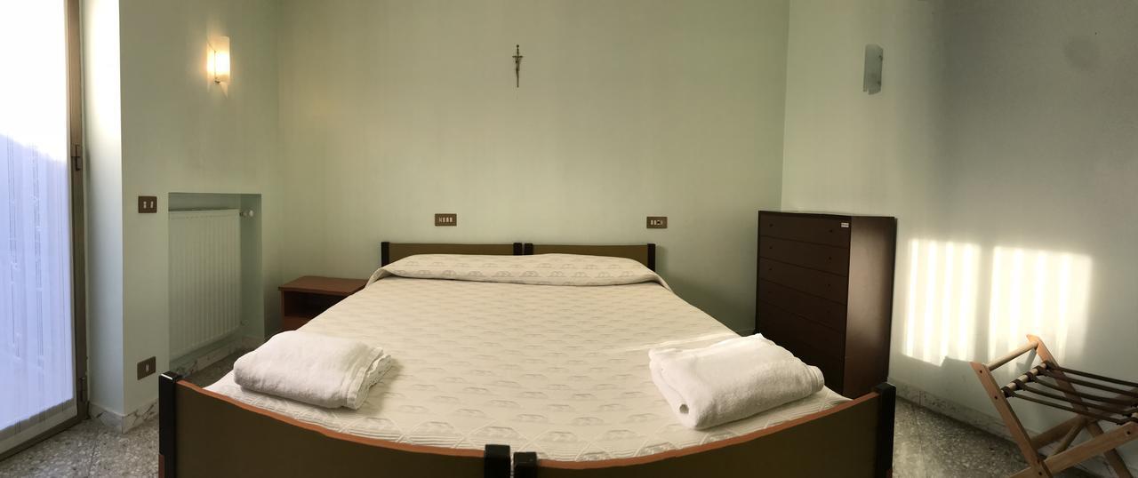 Casa Nostra Signora Hotel Isola Farnese ภายนอก รูปภาพ