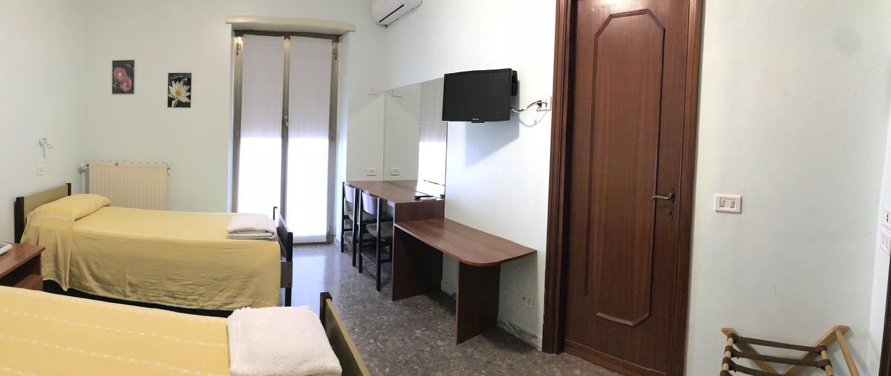 Casa Nostra Signora Hotel Isola Farnese ภายนอก รูปภาพ