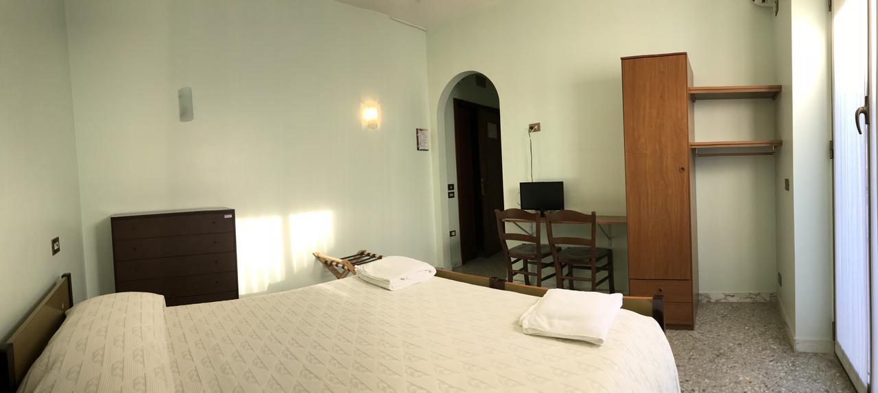Casa Nostra Signora Hotel Isola Farnese ภายนอก รูปภาพ